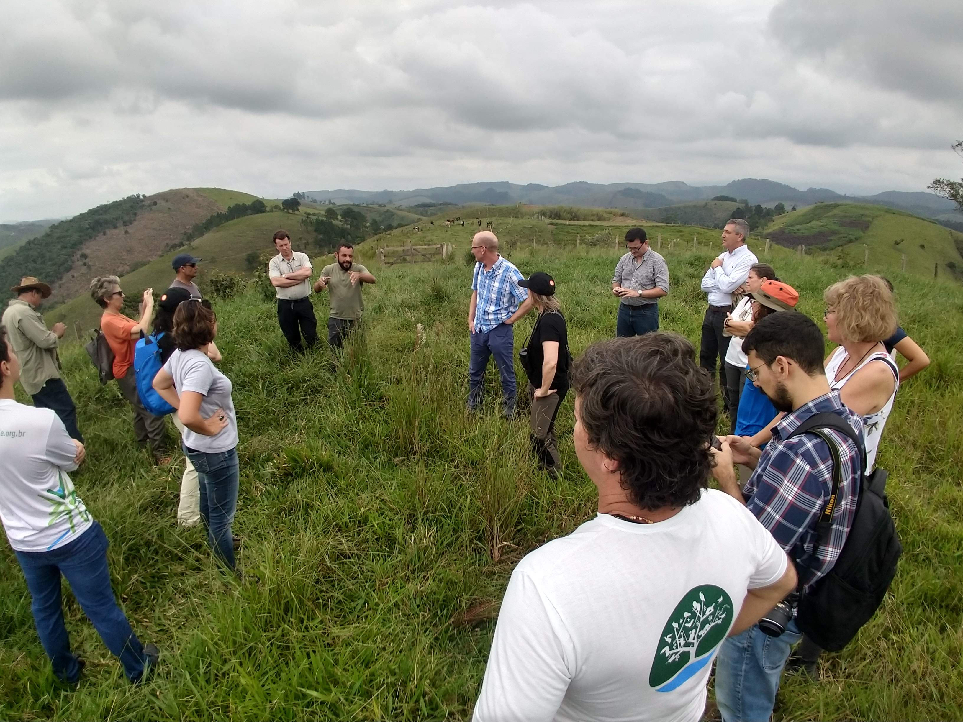 Em visita ao Vale, comitiva sueca conhece projeto de reflorestamento realizado pelo Corredor Ecológico