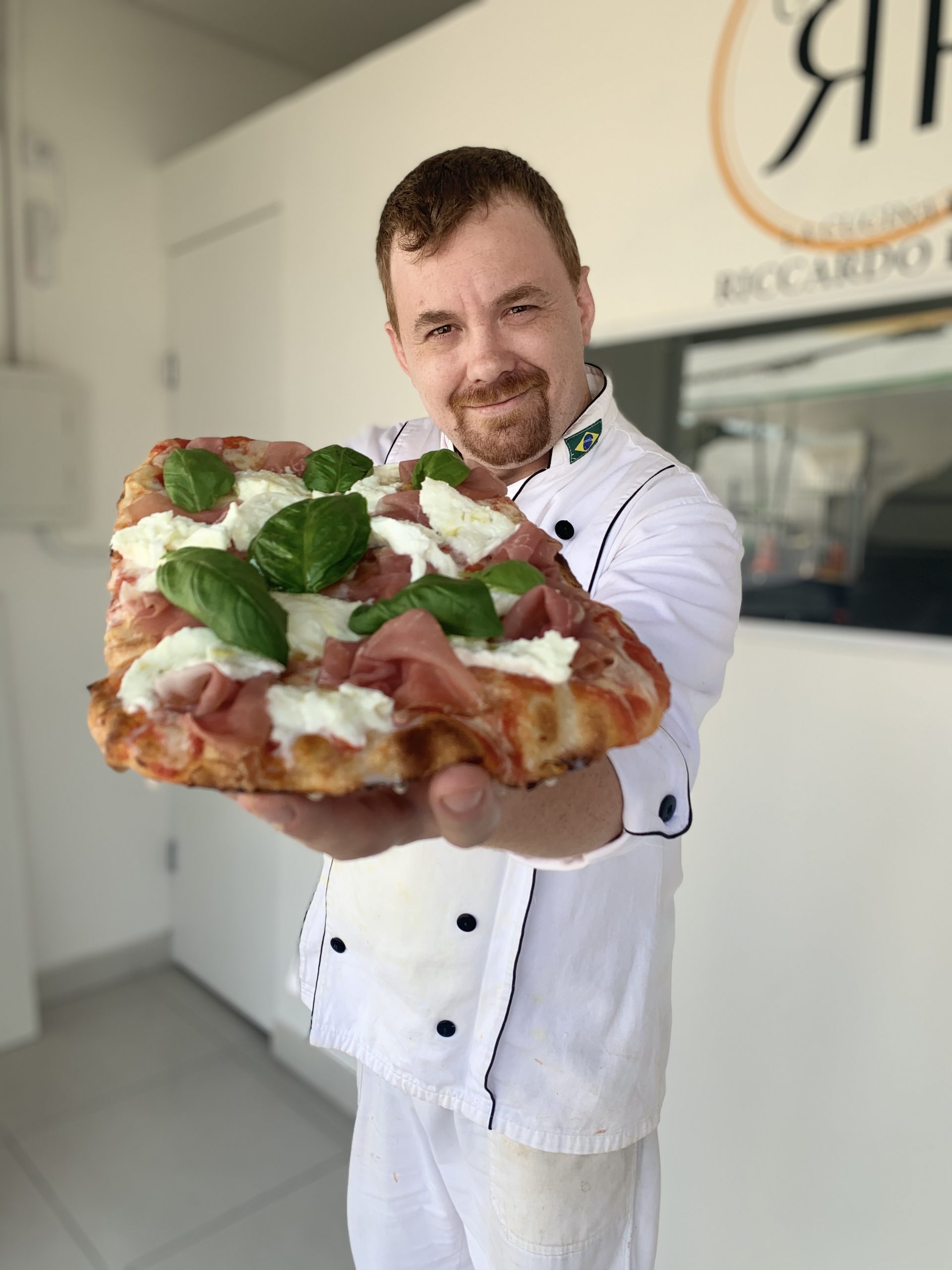 La Cucina di Riccardo traz a verdadeira pizza romana para São José dos Campos