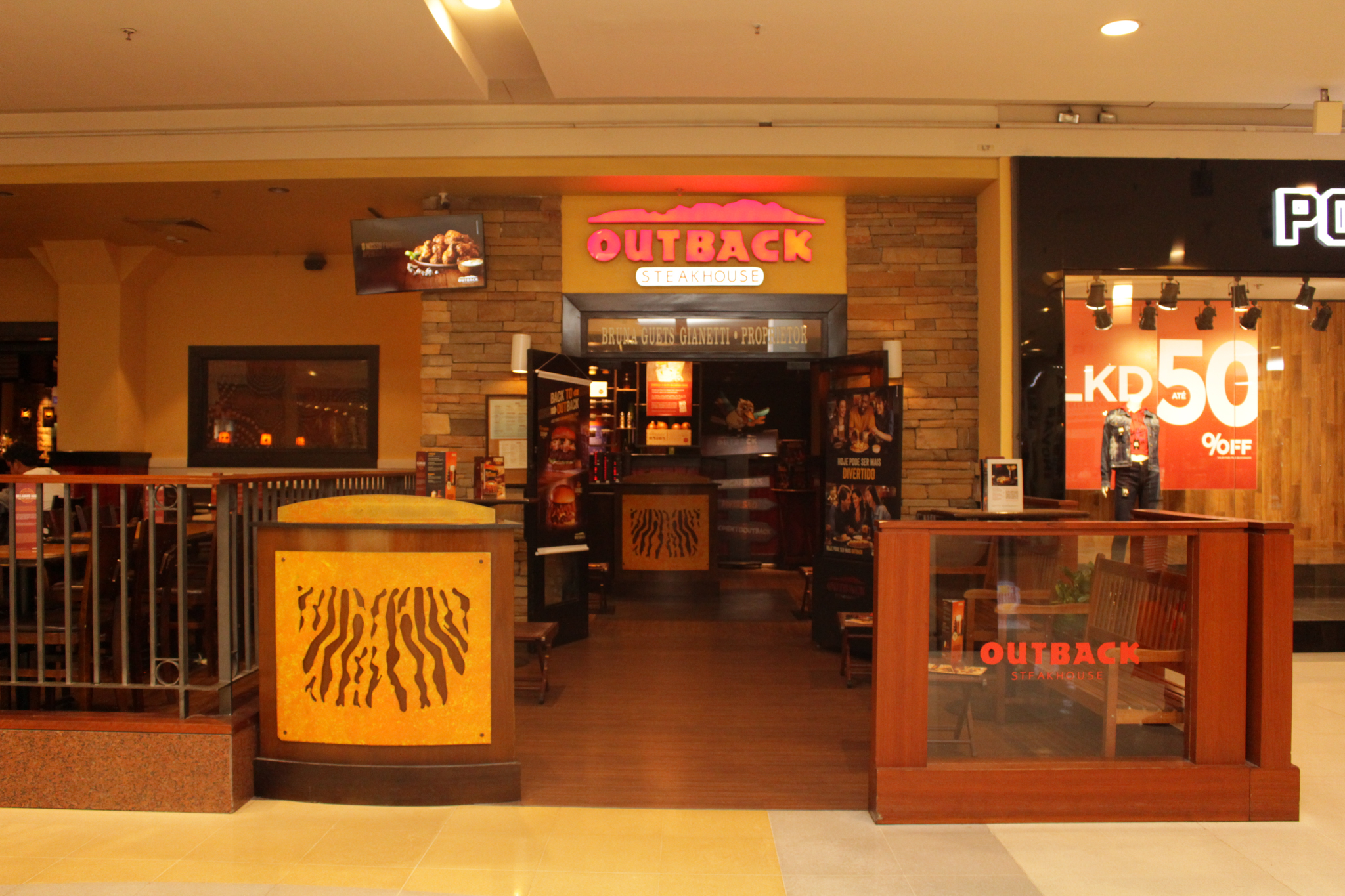 Outback adota PIX como novo meio de pagamento para clientes