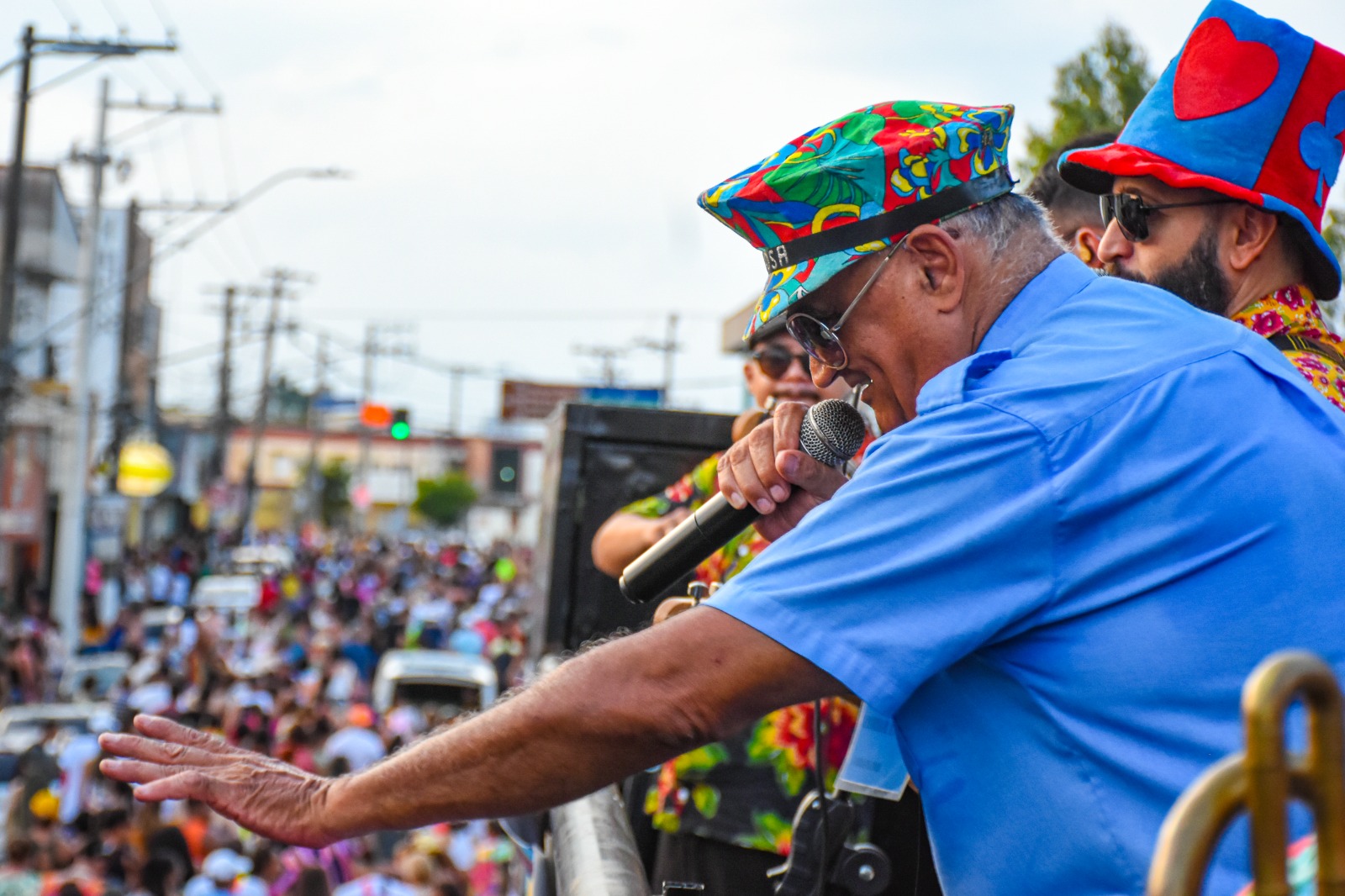 Carnaval de Jacareí e São José tem shows ao ar livre gratuitos para famílias, blocos com trio elétrico, baladas e desfile de escola de samba