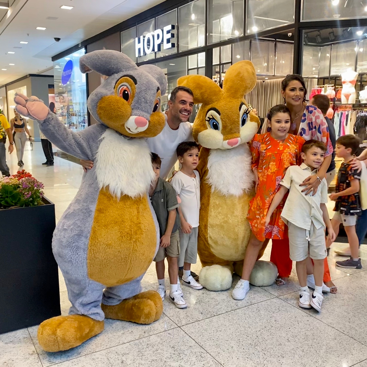 Colinas Shopping convida Mariana Felício e Daniel Saullo para ação de Páscoa