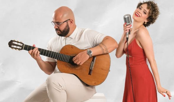 Clássicos da Bossa Nova em um show envolvente no palco do Teatro Colinas