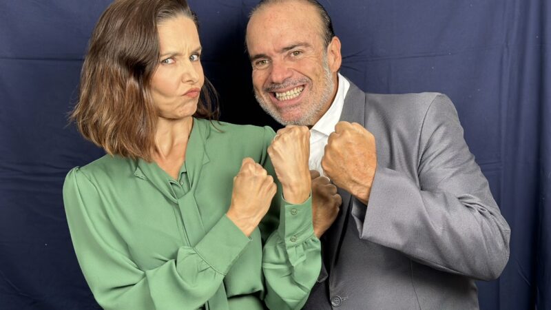 Feriado prolongado com Bianca Rinaldi e André Mattos no Teatro Colinas